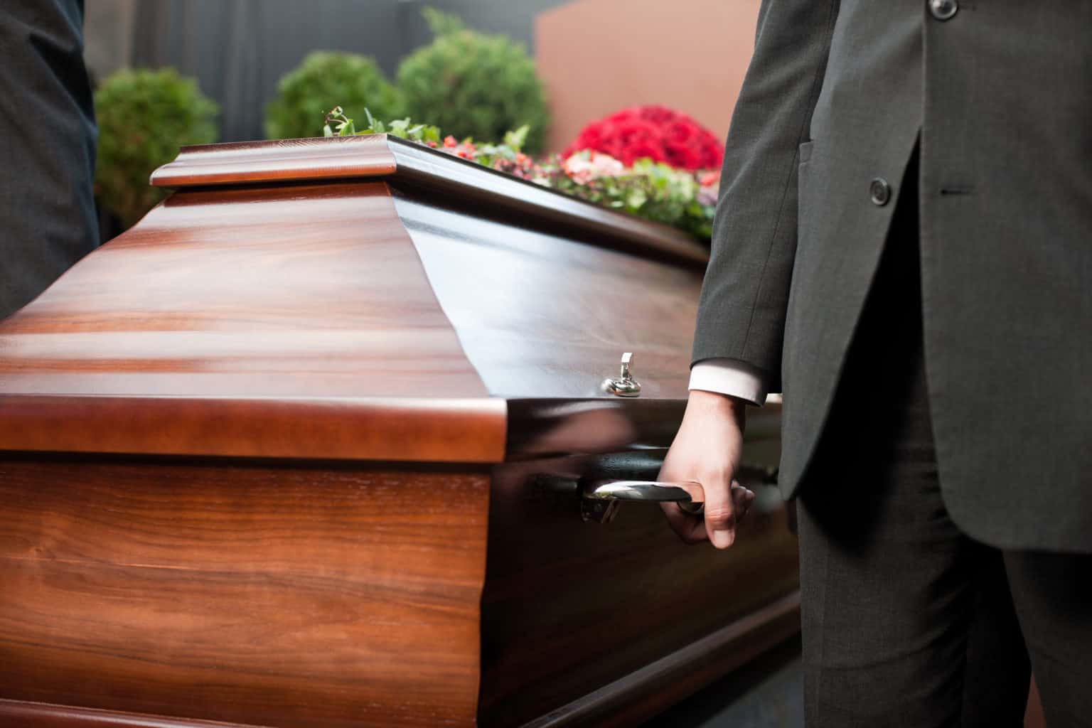 Are Open Casket Funerals Common? Full 2022 Guide